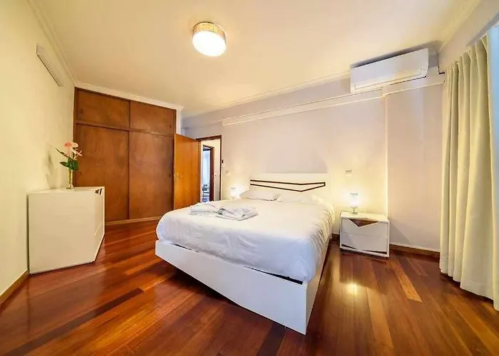 Alex By Mth Funchal (Madeira)